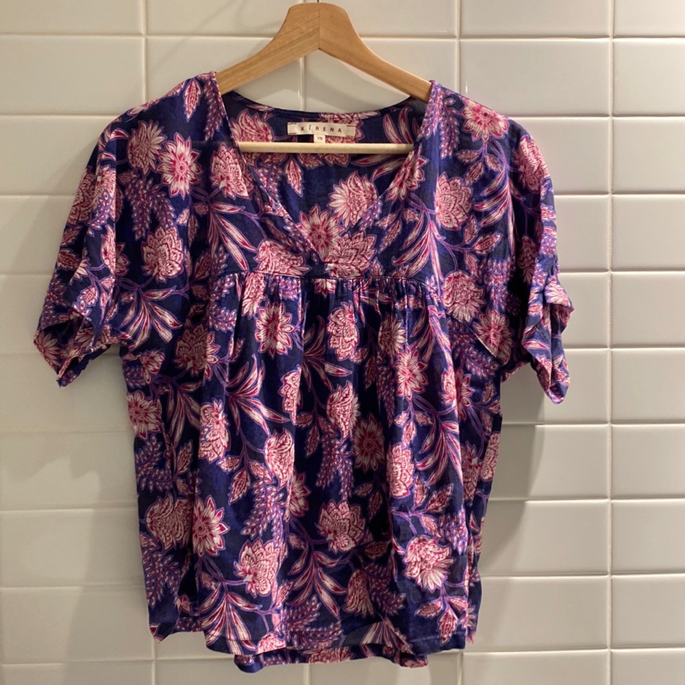 Xirena XS summer top.